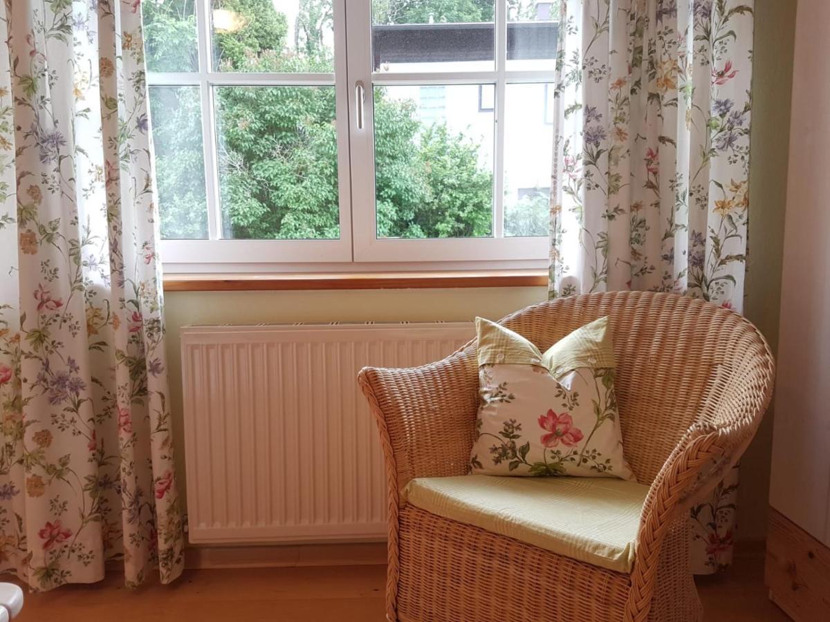 Wunderschoene Ferienwohnung Mit Seeblick Zell am Moos Exteriér fotografie
