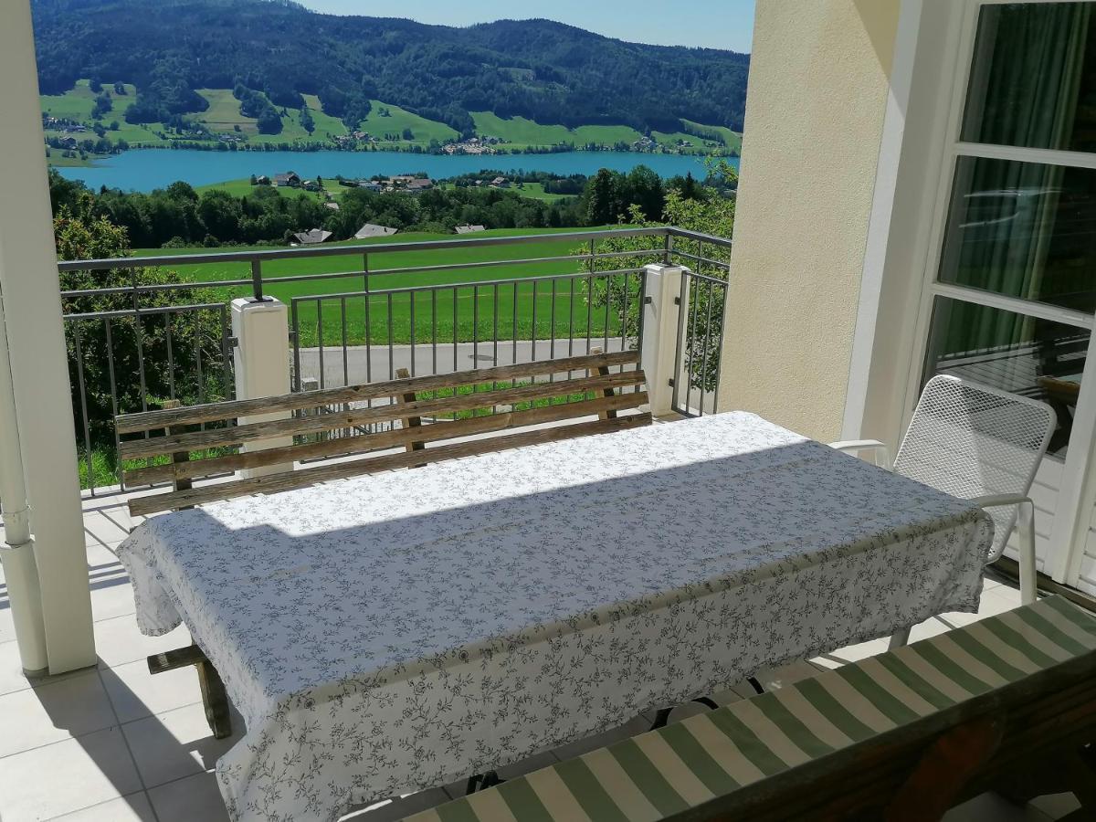 Wunderschoene Ferienwohnung Mit Seeblick Zell am Moos Exteriér fotografie